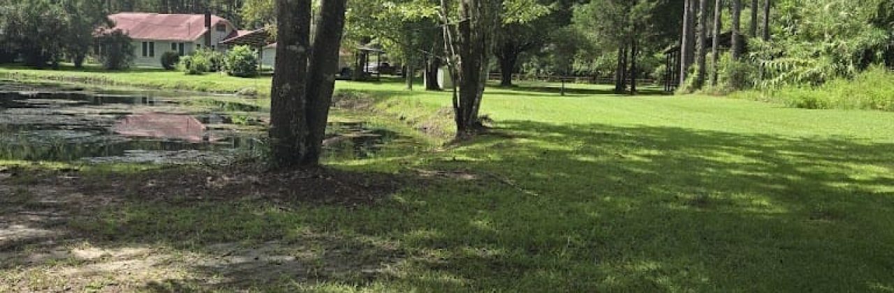 Live Oak Lawn Care & landscaping Llc - Lawn Care Service in Chipley