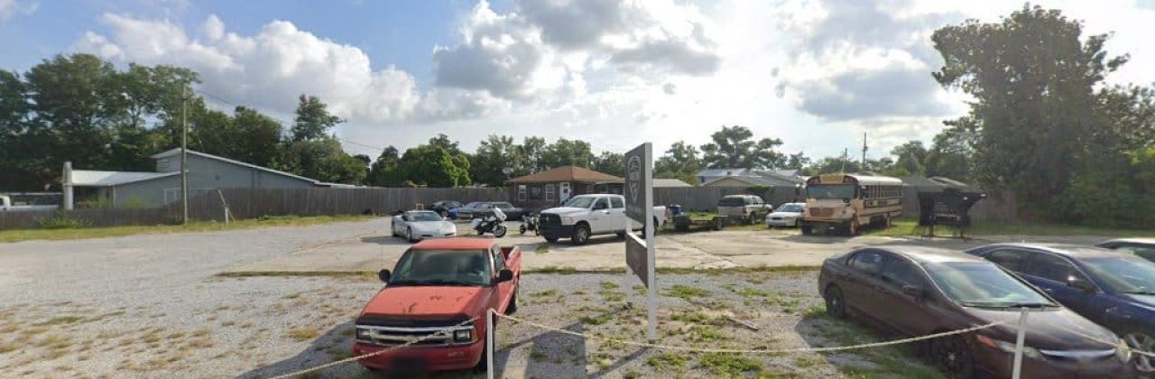 Napier & Son Automotive - Car Dealer in Panama City