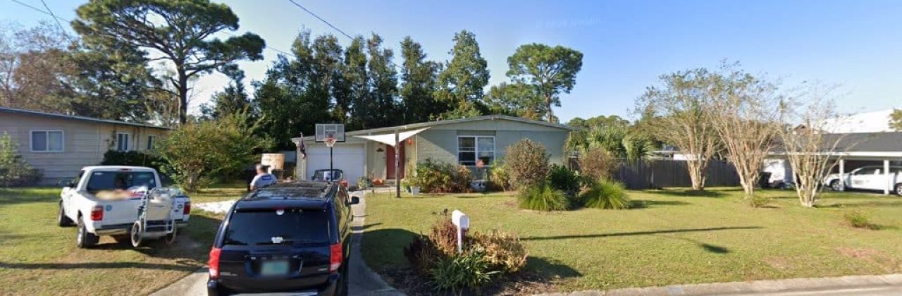 Nicholas Pools LLC - Pool Cleaning Service in Pensacola