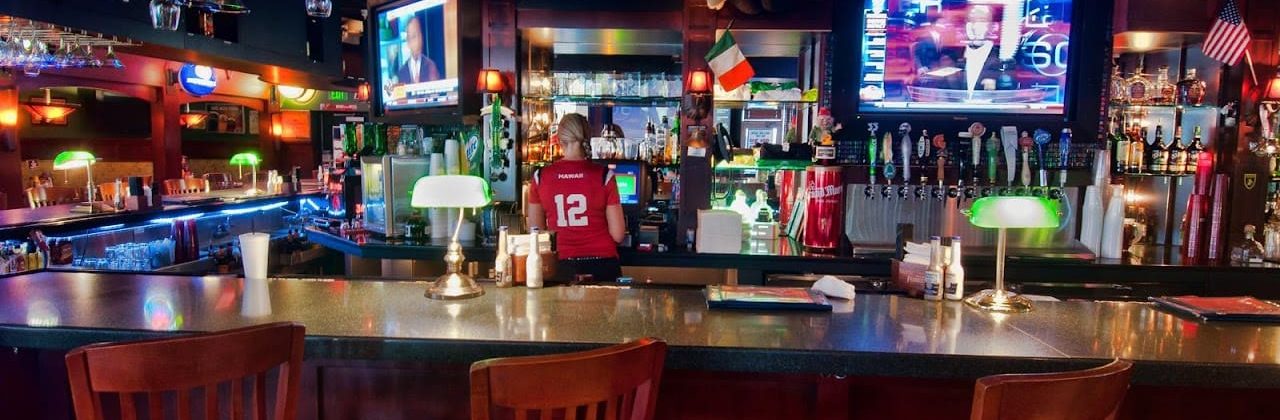 O'Quigley's Seafood Steamer & Oyster Sports Bar - Restaurant in Destin