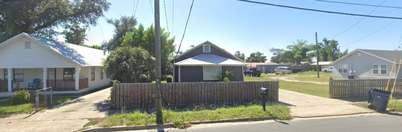 Panhandle Lawn Services LLC - Lawn Care Service in Panama City