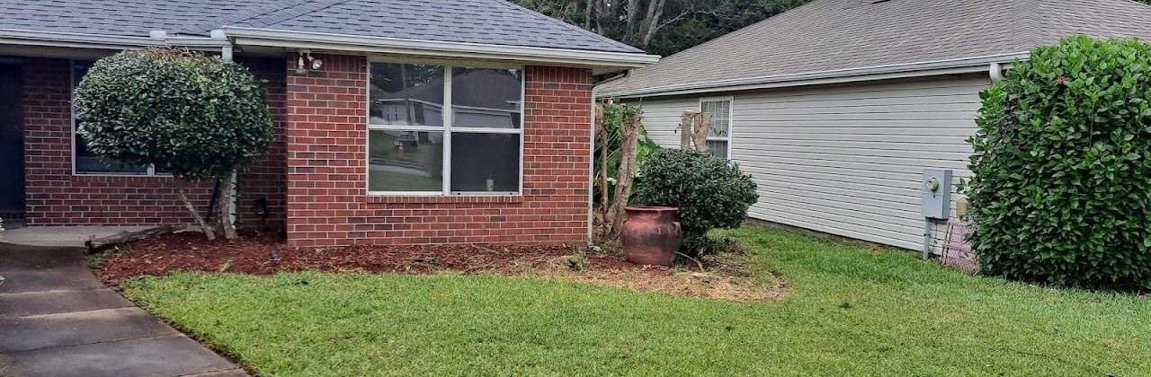 Richard's lawn care licensed and insured - Lawn Care Service in Gulf Breeze