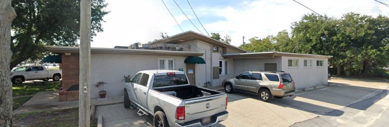 Scott Robert G DVM - Veterinarian in Panama City