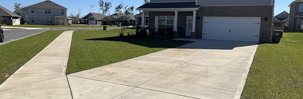 Senterfitt Lawn Care - Lawn Care Service in Lynn Haven