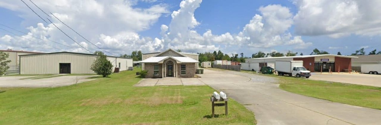 Shae's Salon - Hair Salon in Lynn Haven