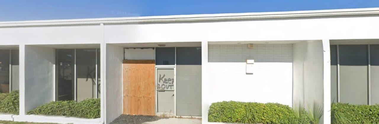 Skin & Vein Wellness Center: Adelman Richard MD - Obstetrician-Gynecologist in Panama City