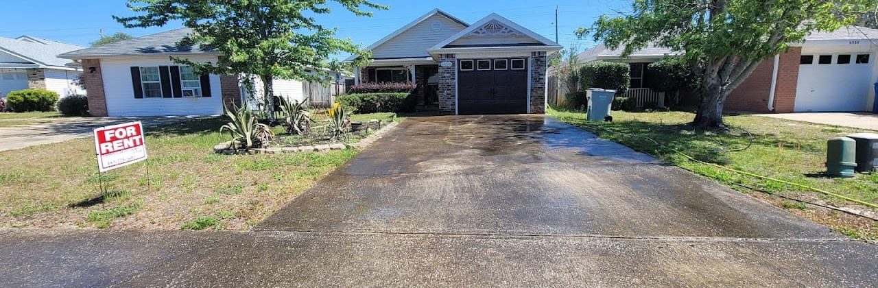 Surface Shine LLC - Pressure Washing Service in Gulf Breeze
