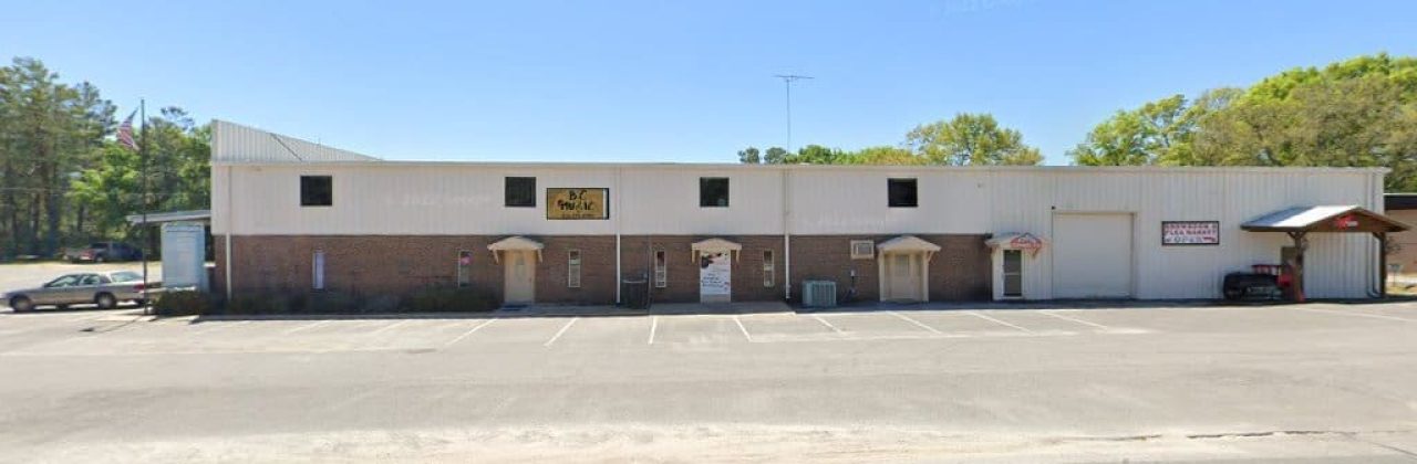 Swear Fence & Lawn - Fence Contractor in Fort Walton Beach