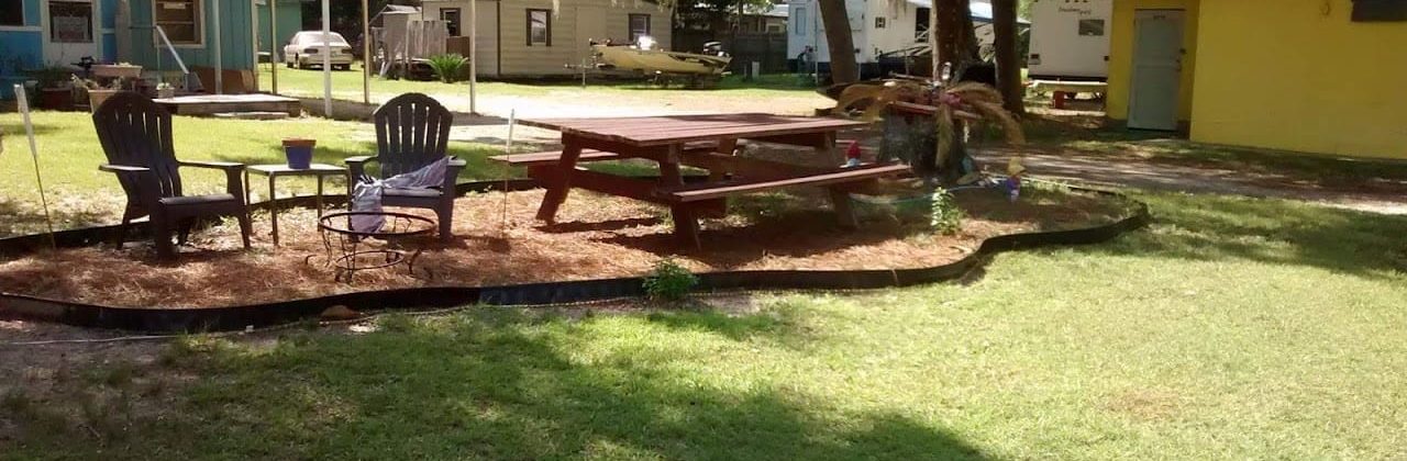 Tharp's Camp Cedar (Office) - Country Park in Panama City